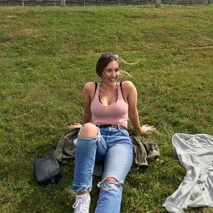 Meet your Posher, Julia
